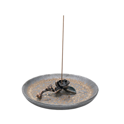 Gilded Lotus Ceramic Incense Holder with metal lotus and ceramic base – Lamtong